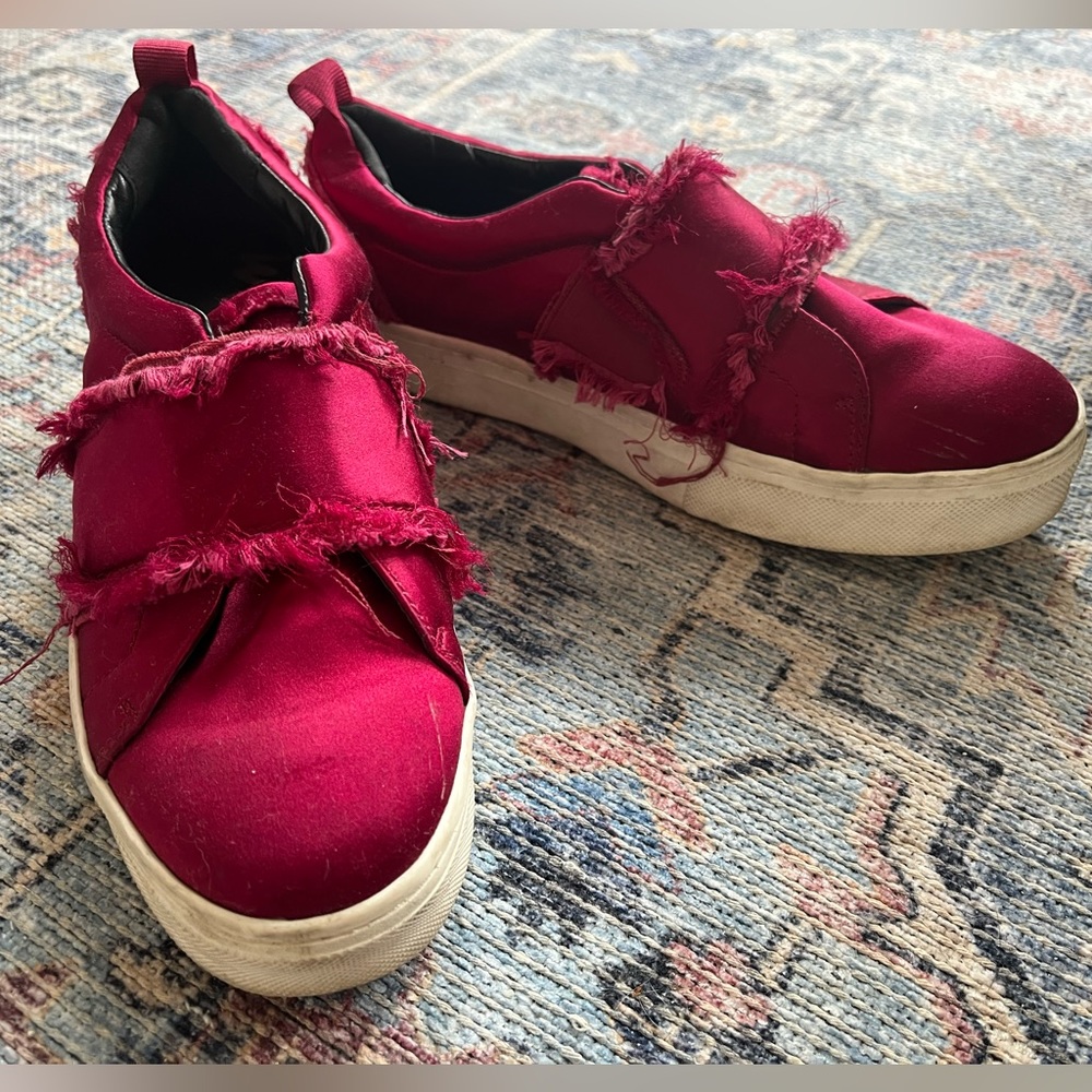 Sam Edelman sneaker